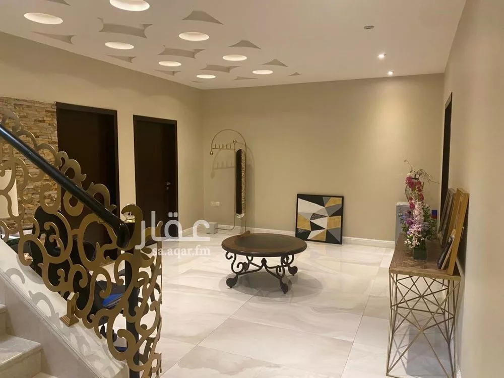 5 bedroom villa in Al Aridh 5