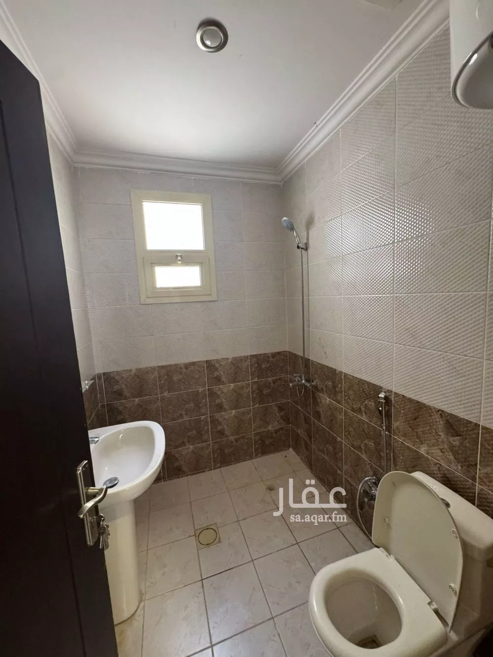3 bedroom floor in Al Yasmin 10