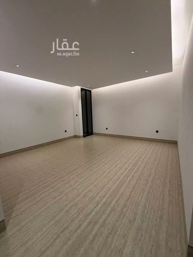 فيلا 5 غرف في النرجس 4