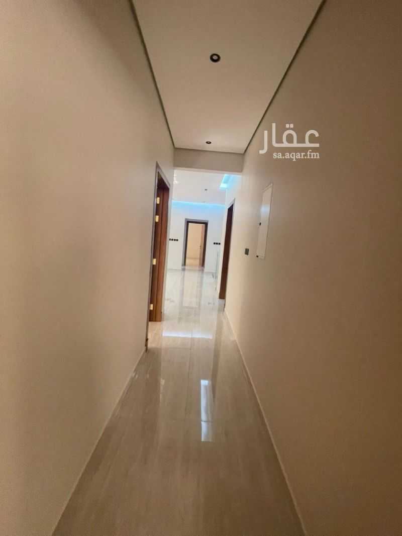 5 bedroom villa in Al Hamra, Riyadh 9