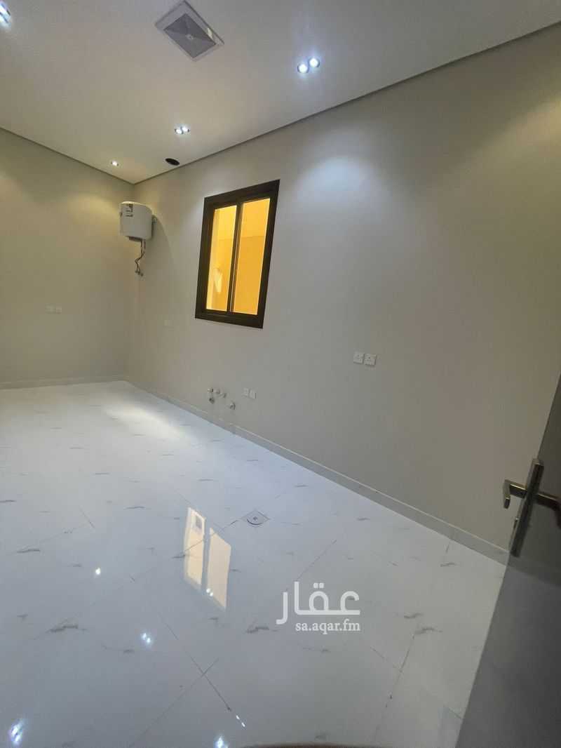 5 bedroom villa in Al Hamra, Riyadh 14
