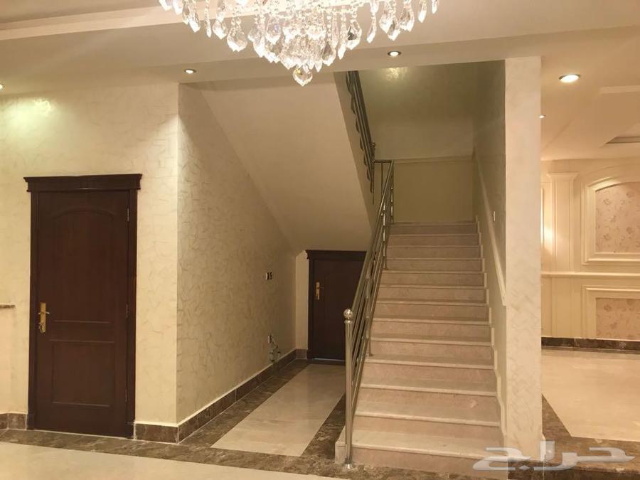 9 bedroom villa in Al Yaqout 8