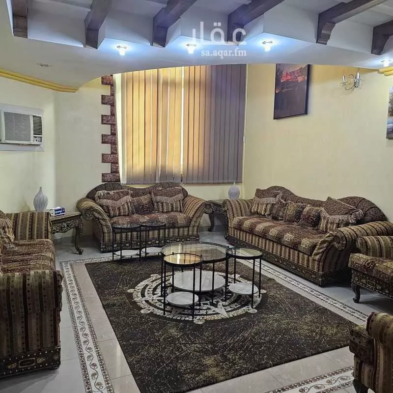 8 bedroom apartment in Al Shifa 6