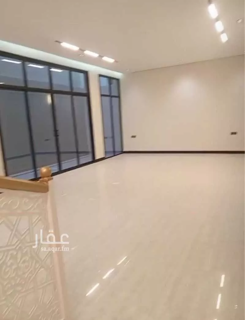شقة 6 غرف في الرمال 5