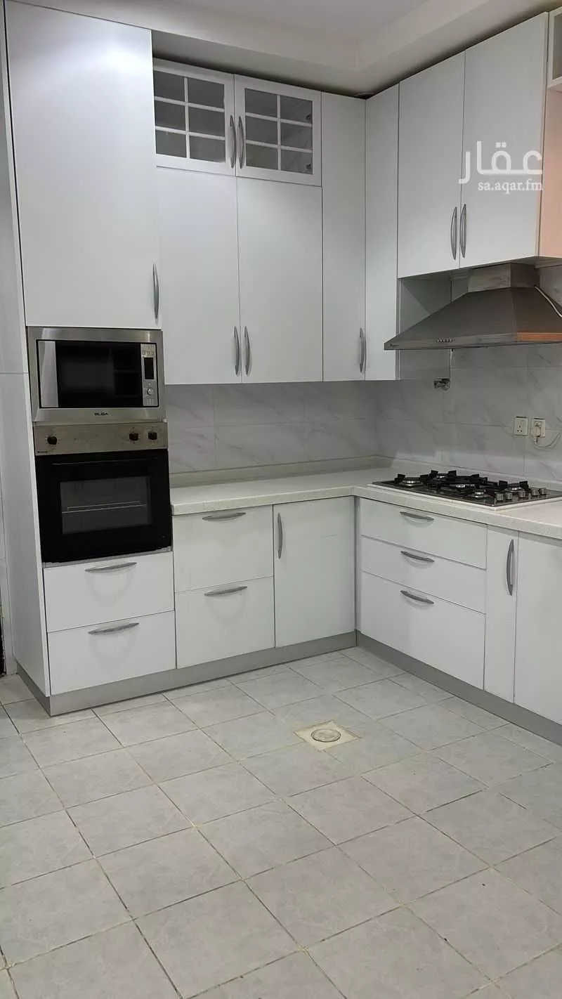 8 bedroom villa in Dhahrat Namar 6