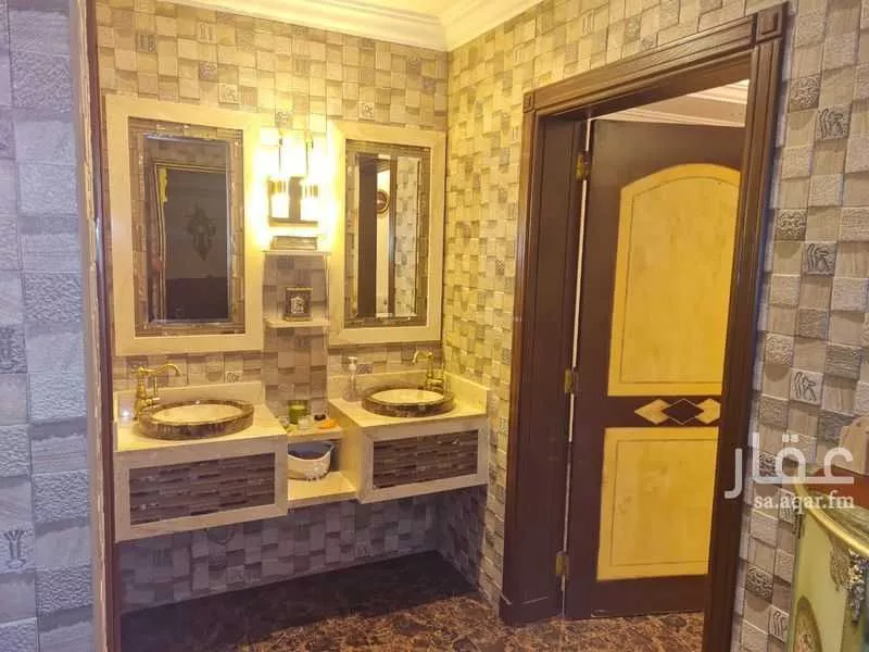 11 bedroom villa in Al Wadi, Riyadh 6