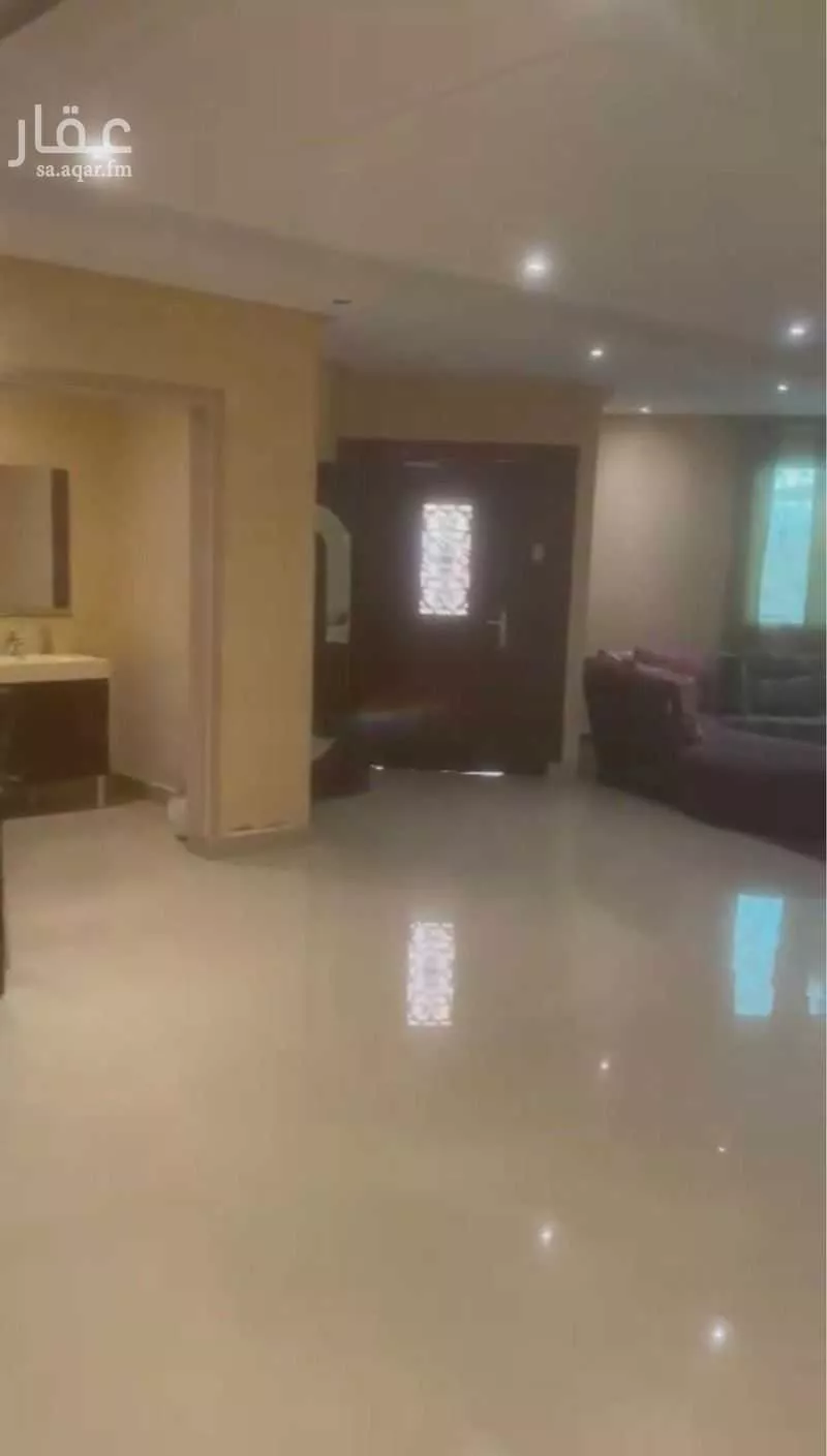 فيلا 5 غرف في الياسمين 9