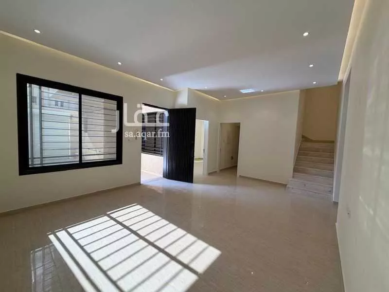 8 bedroom villa in Al Zahrah, Riyadh 5