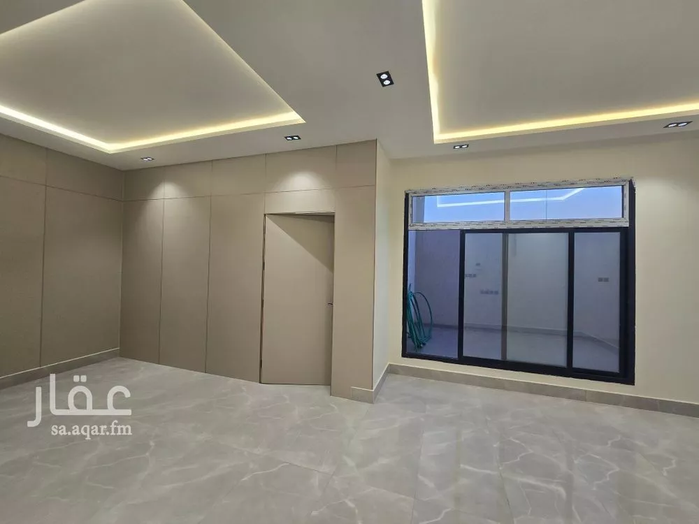 5 bedroom villa in Dhahrat Laban 13