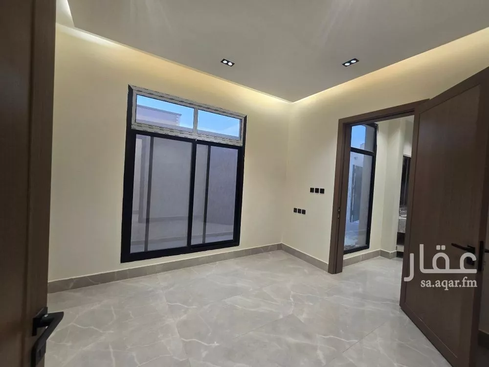 5 bedroom villa in Dhahrat Laban 14