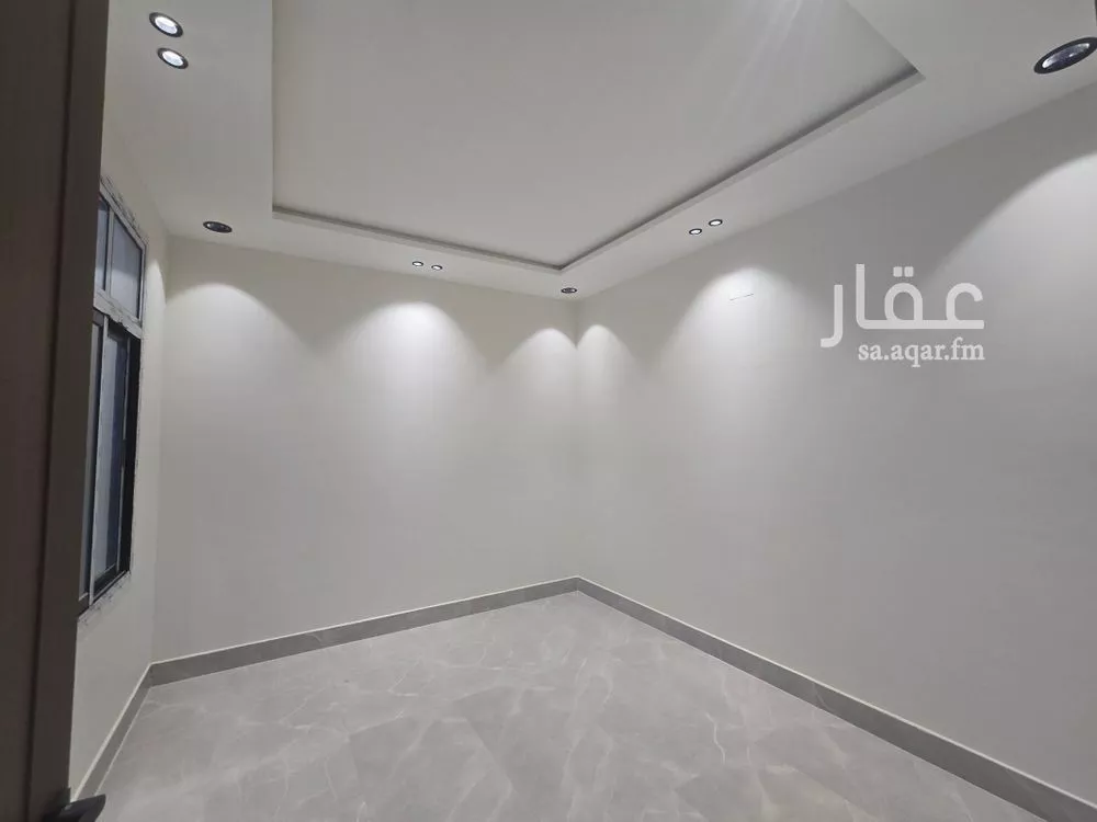 5 bedroom villa in Dhahrat Laban 15