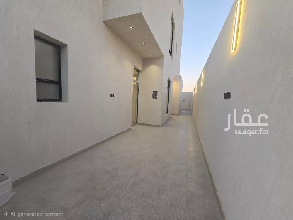5 bedroom villa in Dhahrat Laban 4