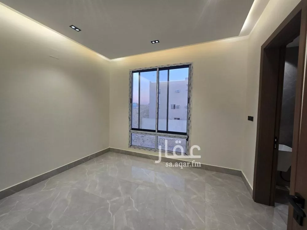 5 bedroom villa in Dhahrat Laban 7