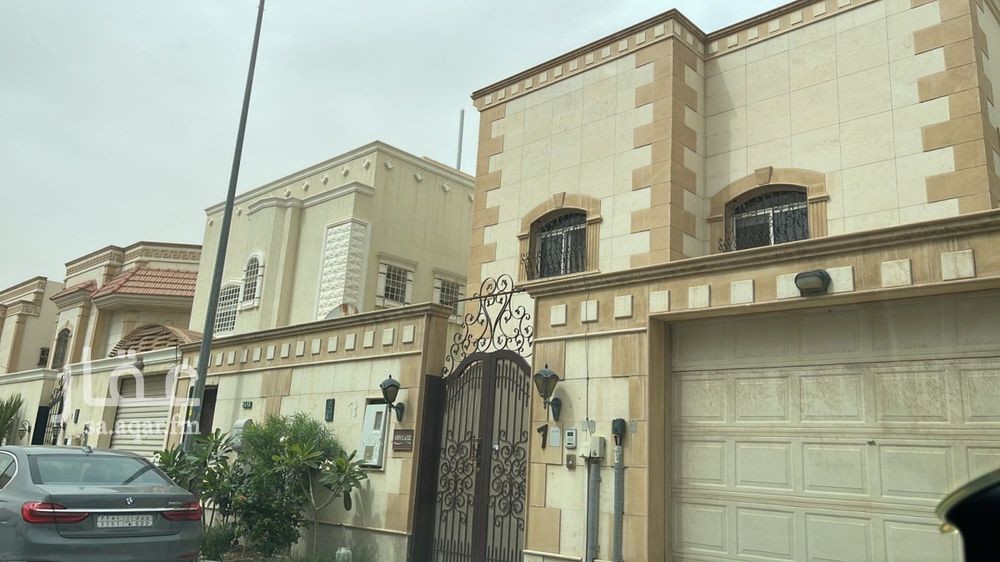 5 bedroom villa in At Taawon, Riyadh 3