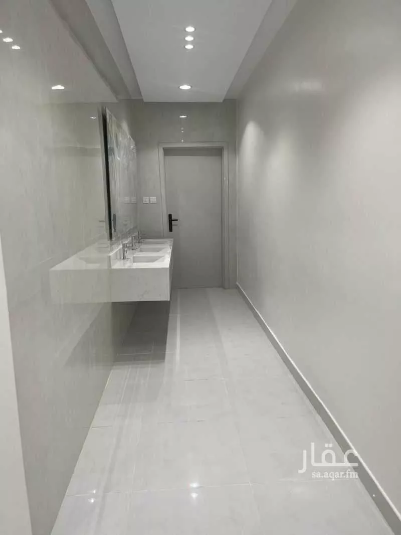 5 bedroom villa in Tuwaiq 8