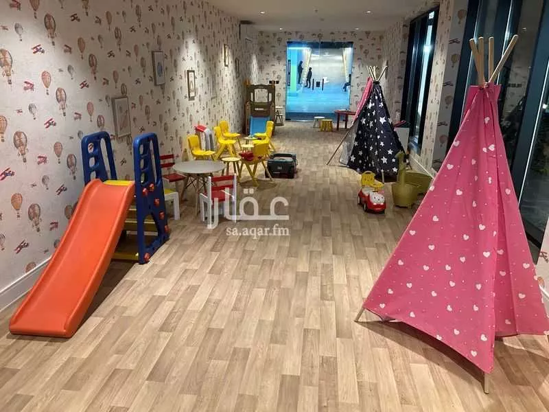 3 bedroom apartment in Al Malqa 4