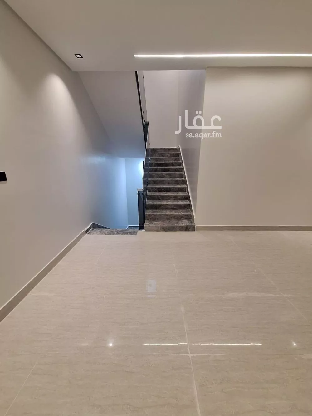 6 bedroom villa in Tuwaiq 8