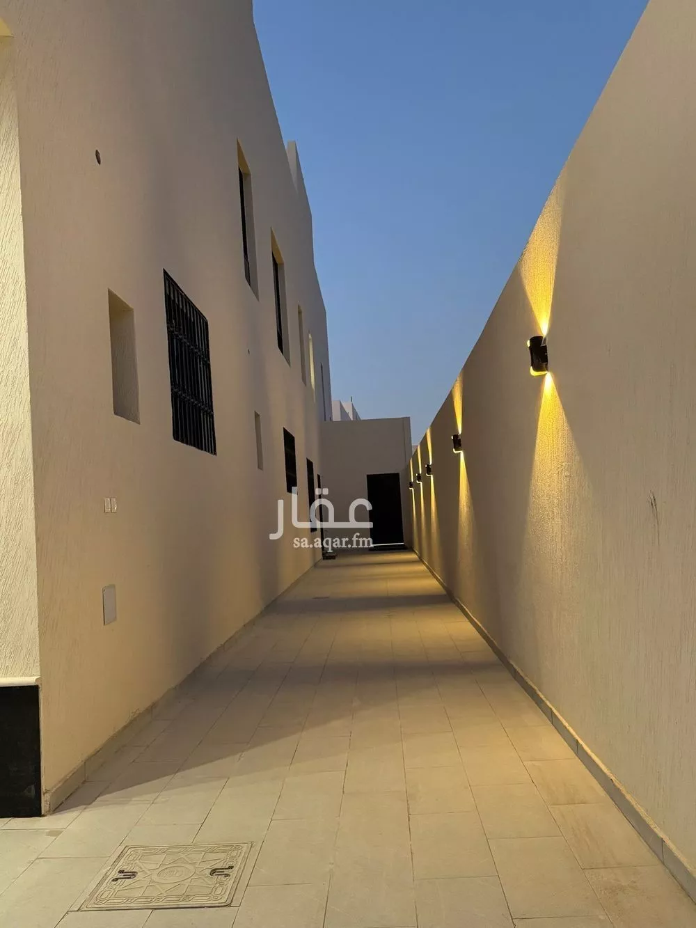 فيلا 7 غرف في عكاظ 14