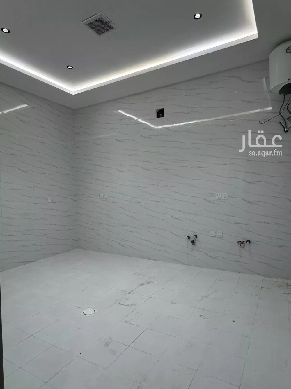 فيلا 7 غرف في عكاظ 20