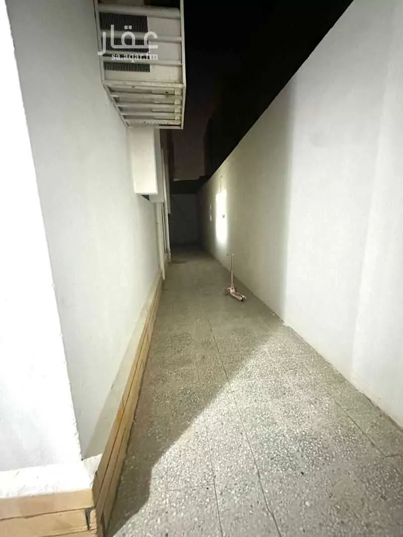 10 bedroom villa in Al Zahrah 11
