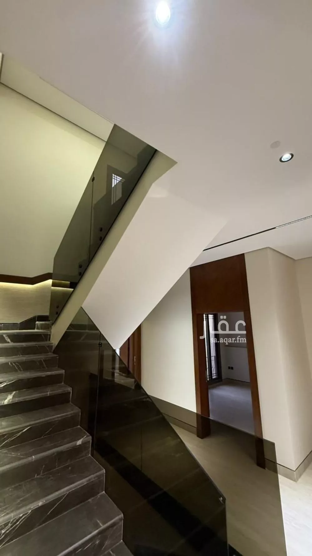 5 bedroom villa in Al Mahdiyyah 5