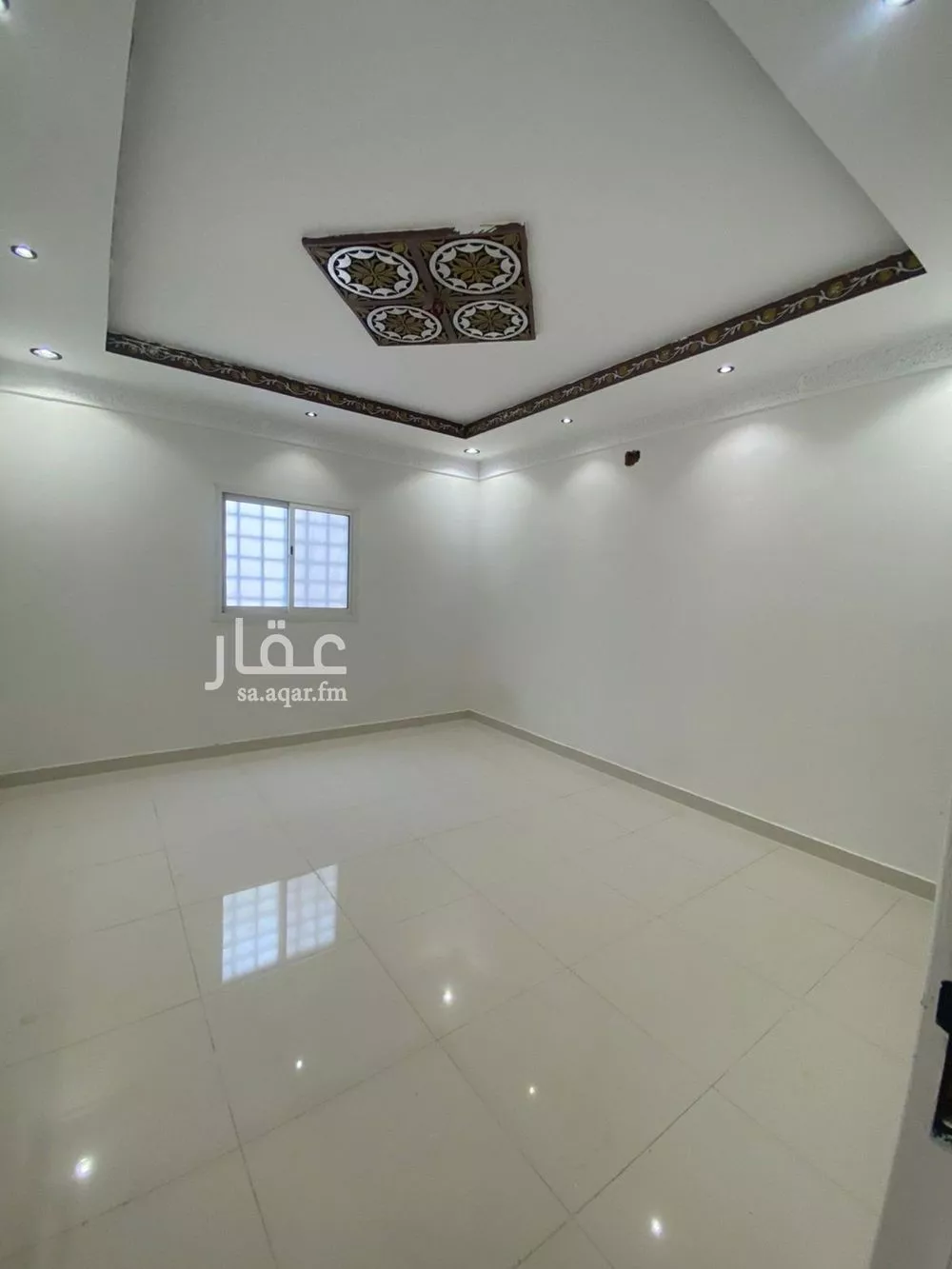 فيلا 15 غرف في الرمال 24