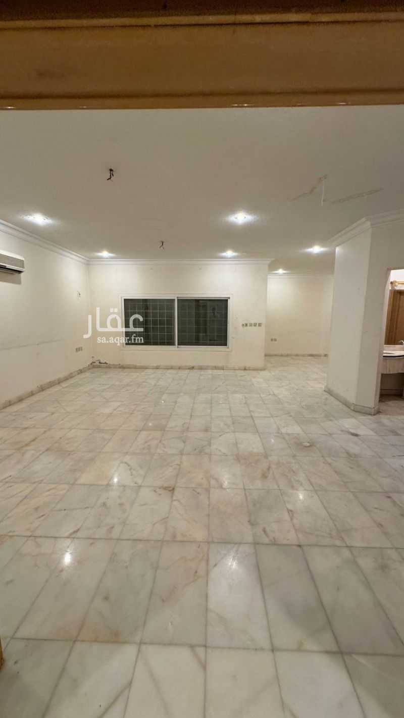 4 bedroom villa in Al Wahah, Riyadh 9