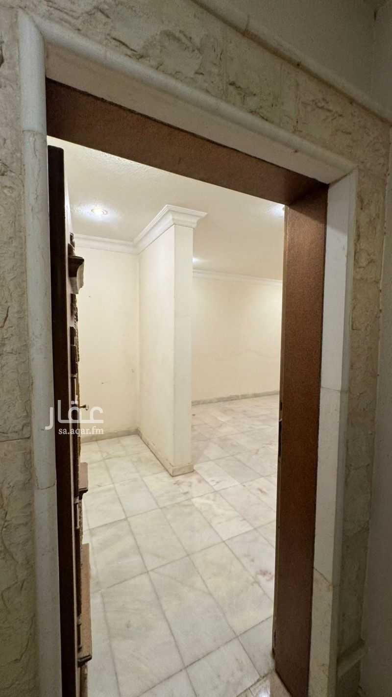 4 bedroom villa in Al Wahah, Riyadh 5