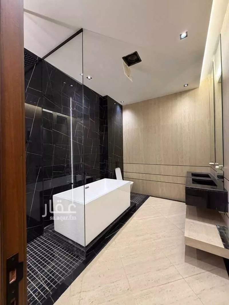 6 bedroom villa in Al Narjis 7
