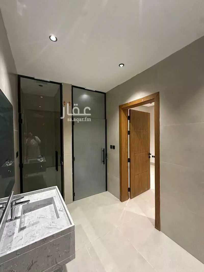 فيلا 7 غرف في النرجس 23