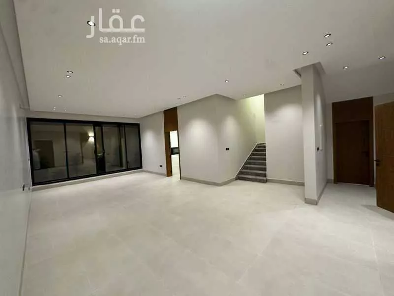 فيلا 7 غرف في النرجس 27