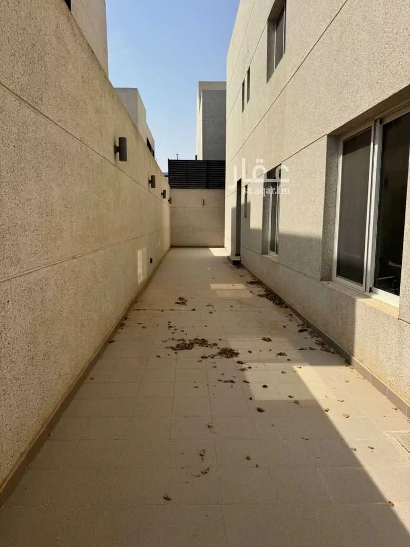 فيلا 5 غرف في المونسية 6