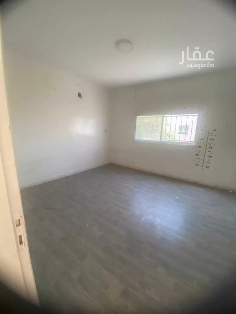 4 bedroom villa in Al Malaz 2