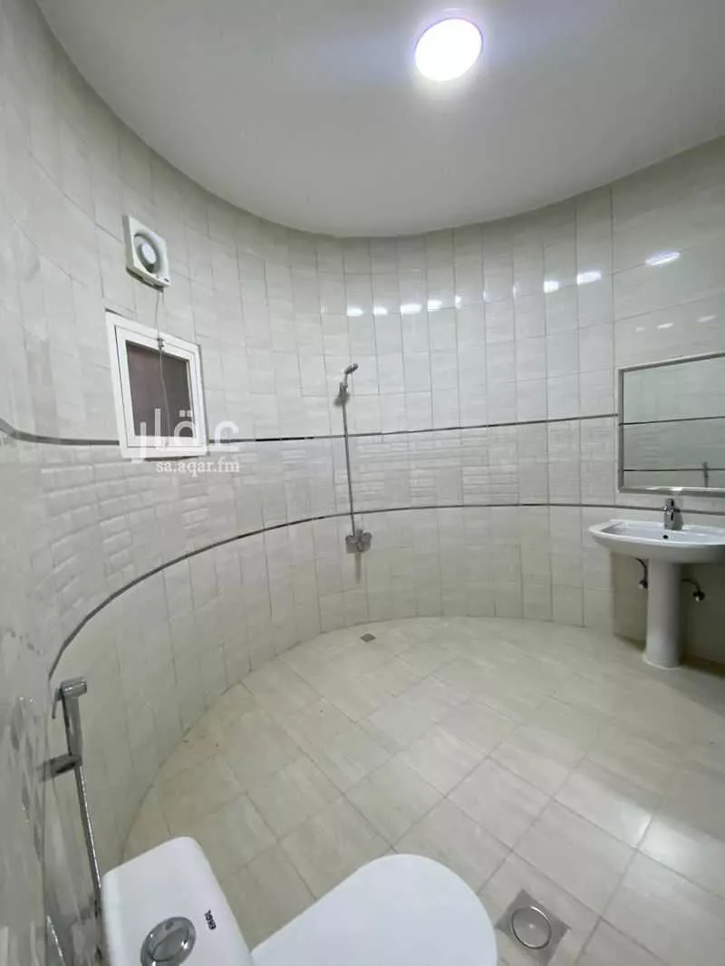 5 bedroom villa in Umm Al Hamam Al Sharqi, Riyadh 15