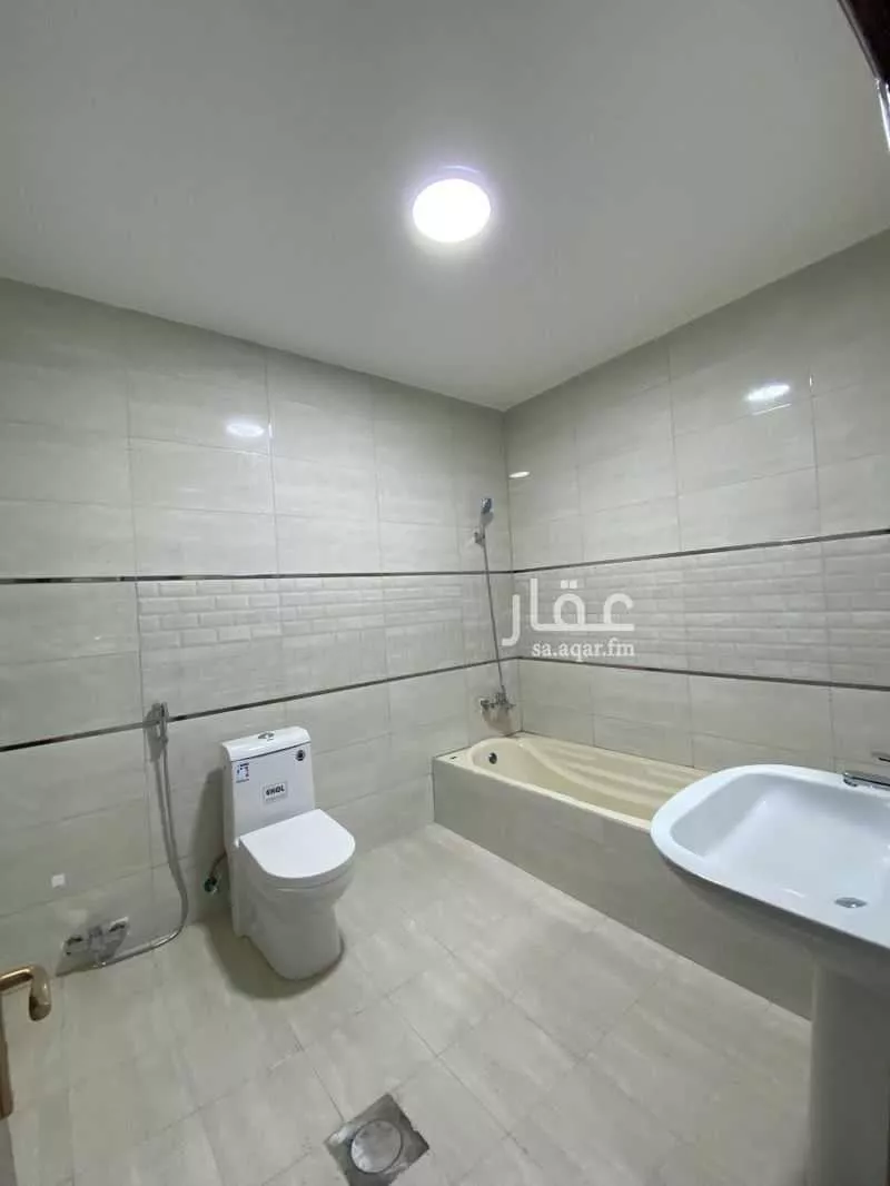 5 bedroom villa in Umm Al Hamam Al Sharqi, Riyadh 17