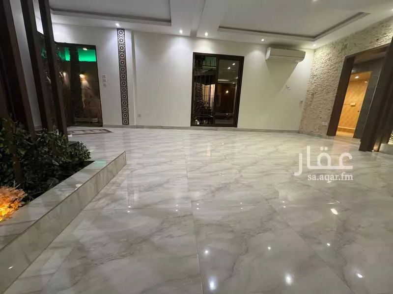 8 bedroom villa in Irqah, Riyadh 14