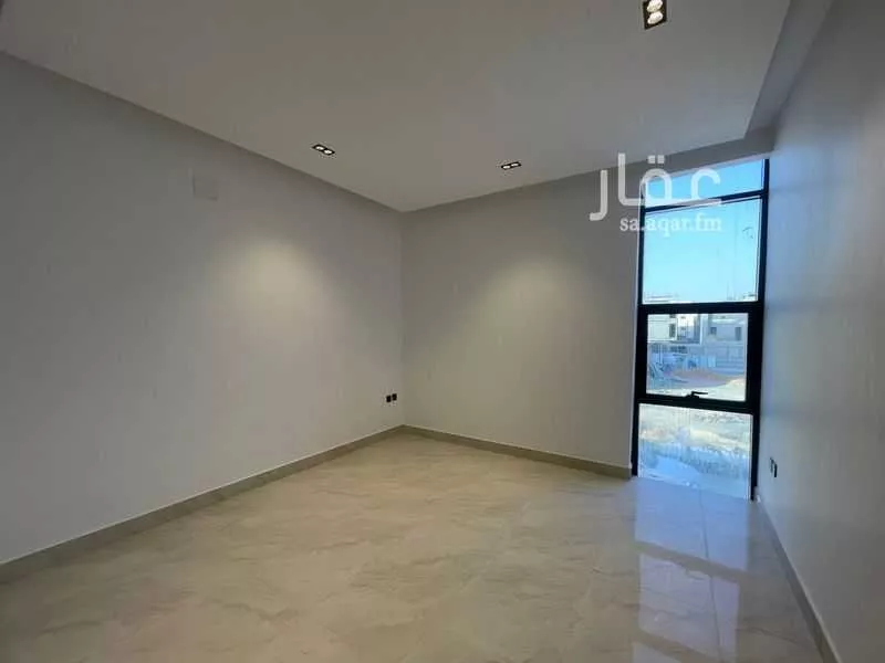5 bedroom villa in Al Narjis 9