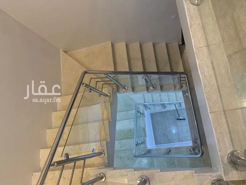 4 bedroom villa in Riyadh 15