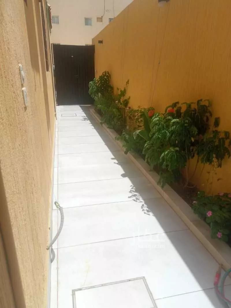 1 bedroom floor in Al Aqiq 12