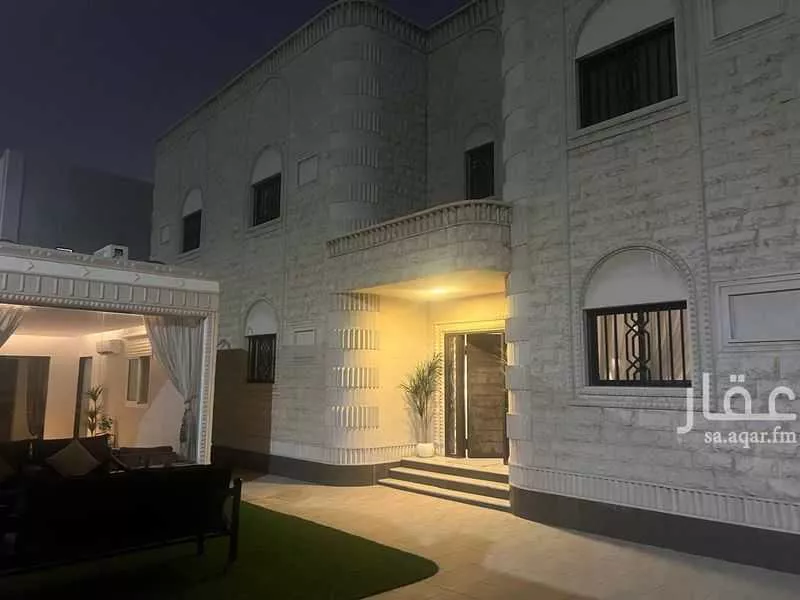 8 bedroom villa in Al Rawdah 15