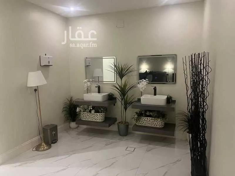 8 bedroom villa in Al Rawdah 6