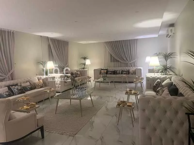 8 bedroom villa in Al Rawdah 7
