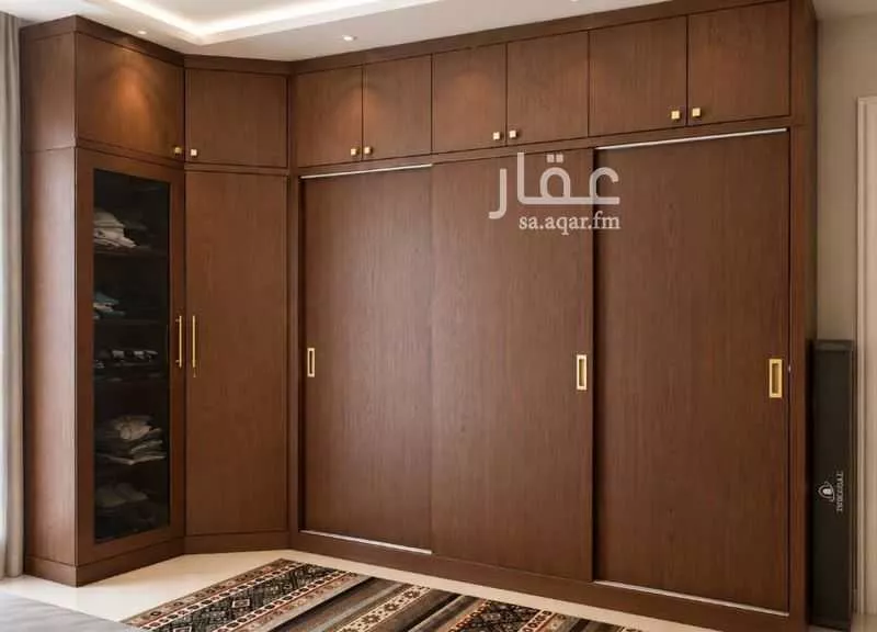 5 bedroom villa in Irqah 7