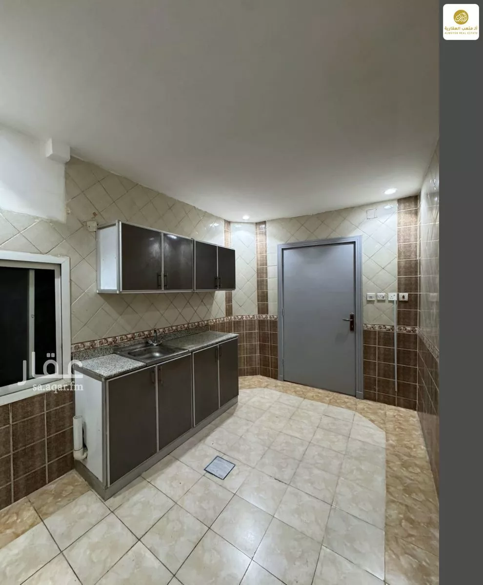 2 bedroom apartment in Al Yarmouk 13