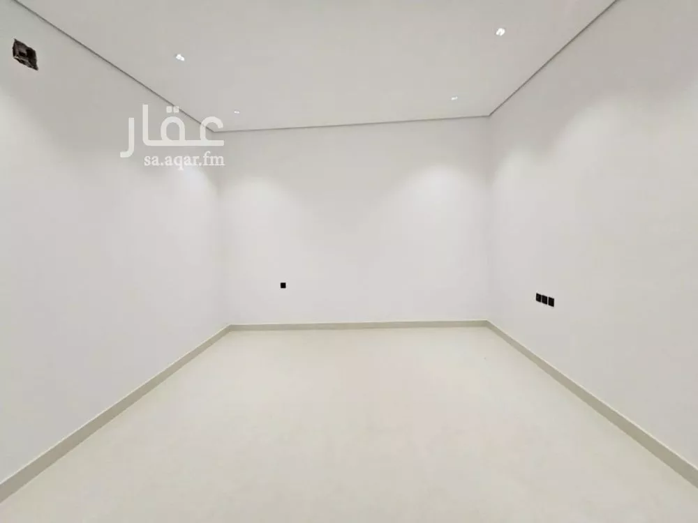 فيلا 7 غرف في الجنادرية 12