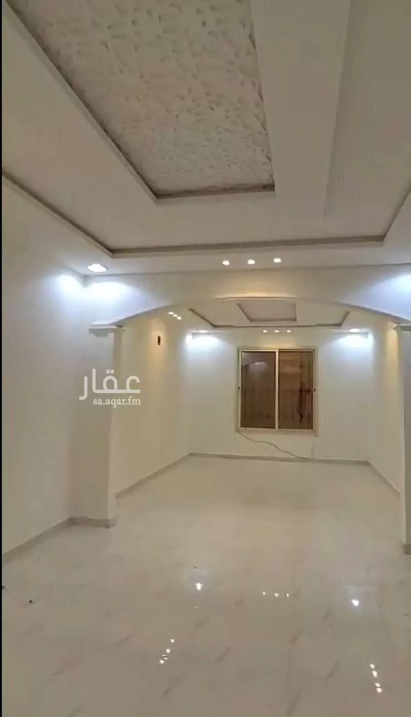 فيلا 5 غرف في عكاظ 4