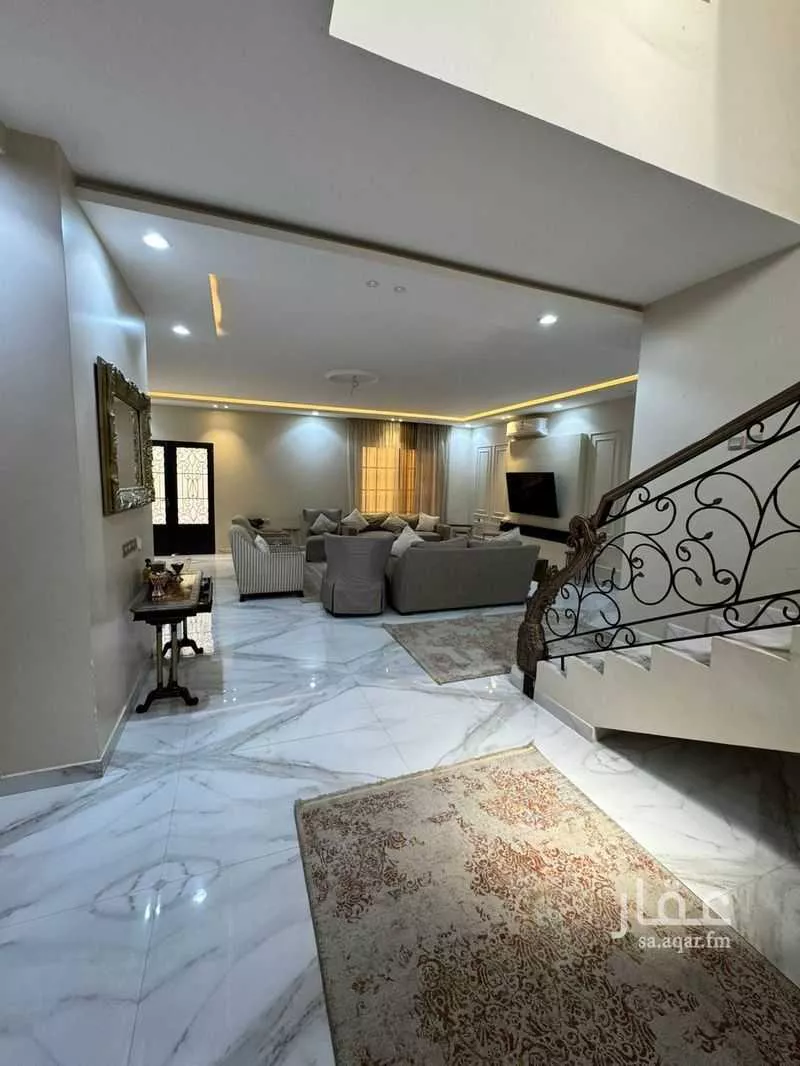 5 bedroom villa in Al Aridh 4
