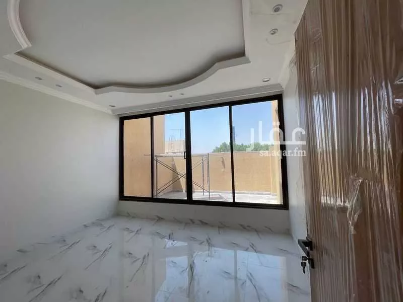 6 bedroom villa in Al Rabwa 18
