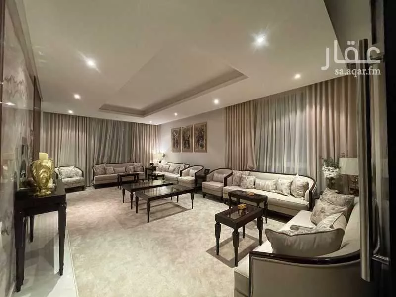 4 bedroom villa in Al Aridh 10