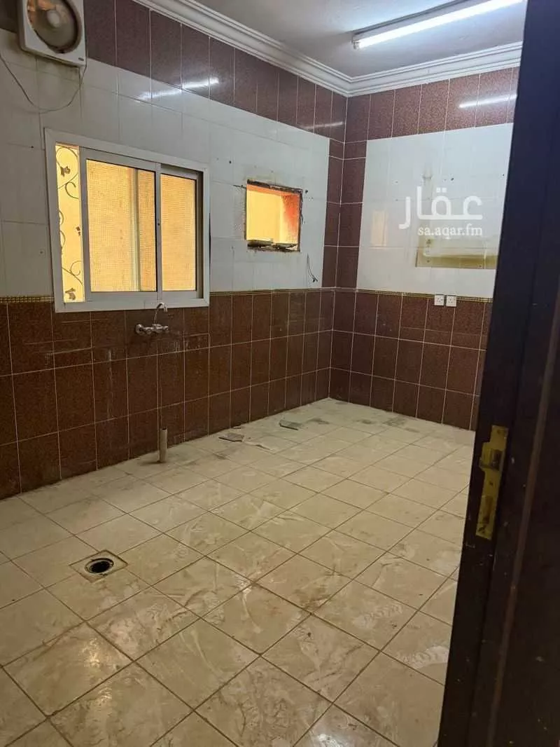 فيلا 7 غرف في طويق 10